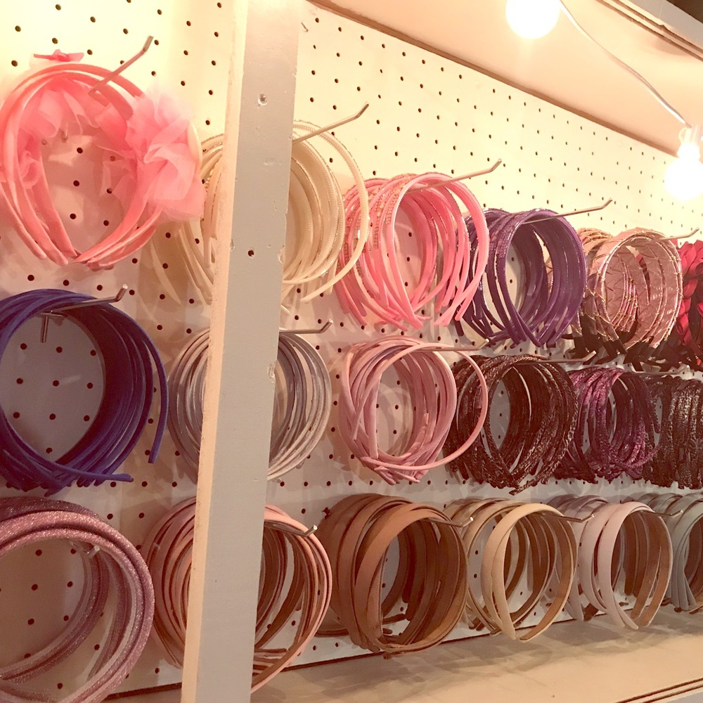 Lot of 20 super cute headbands